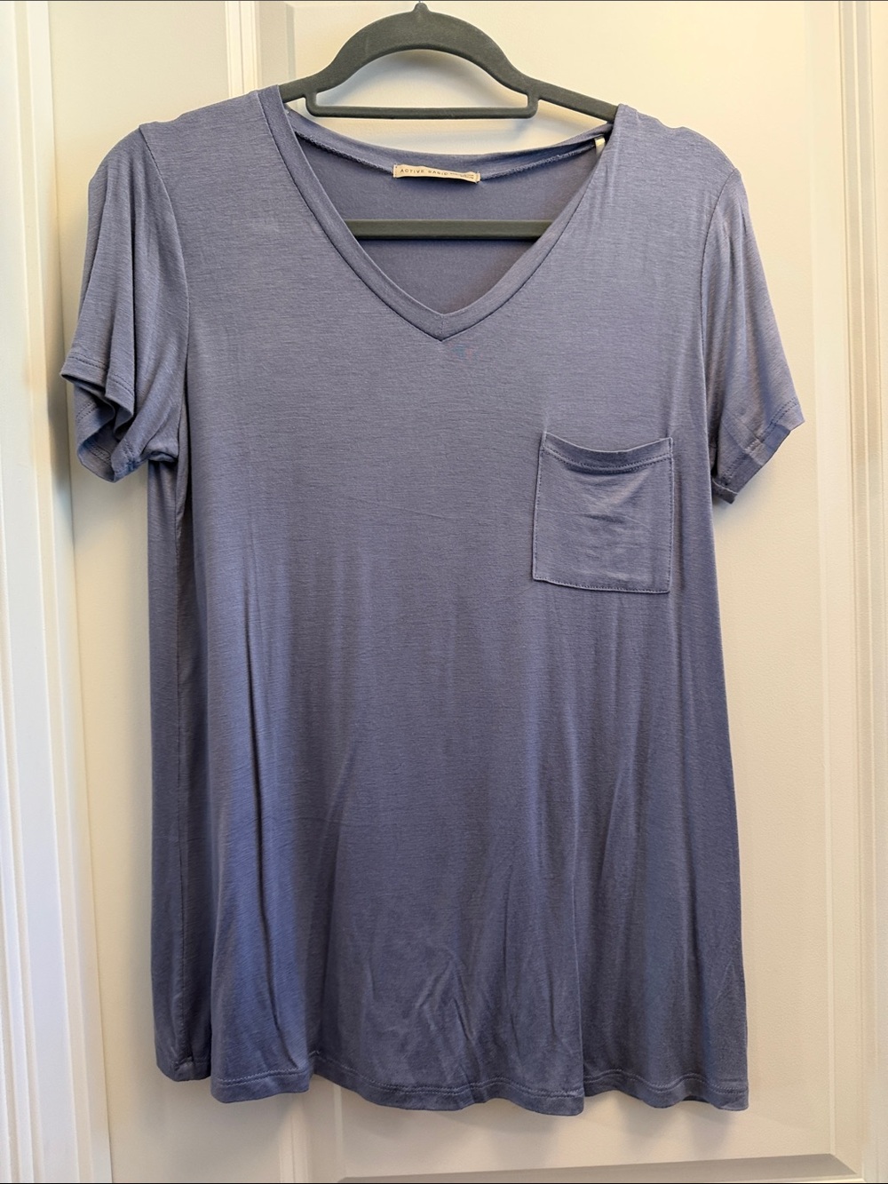 Active Basic Soft V-Neck Pocket Tee - Lavender Blue